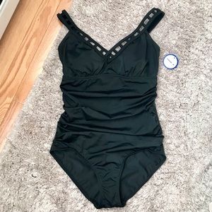 Swimsuits For All Bathing Suit / Swimsuit